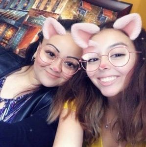 Meet your Posher, Carolyn